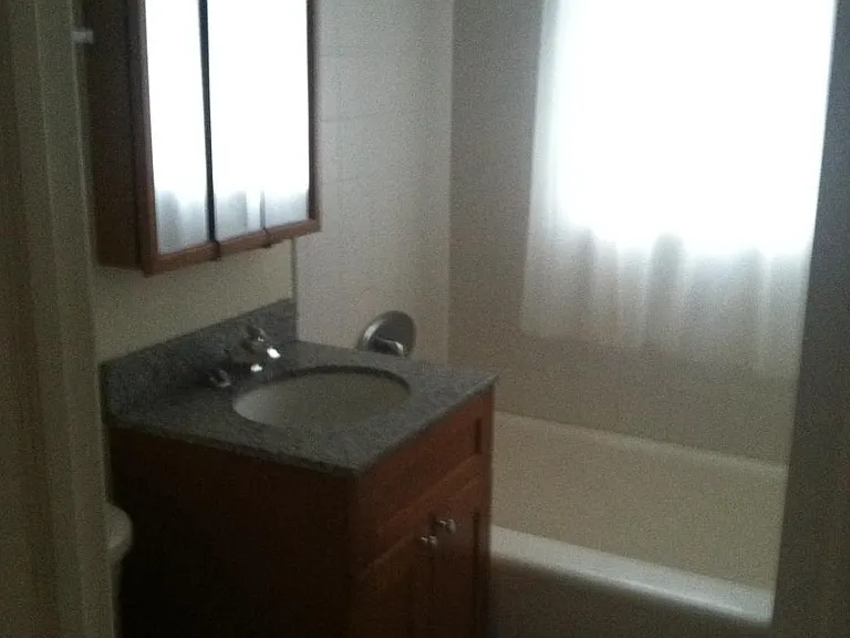 9421 Burlington Ave #2S — Photo 6
