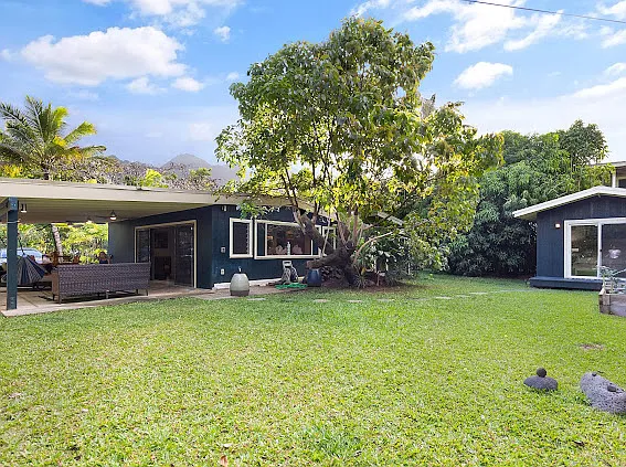 Kuhio Hwy — Photo 15