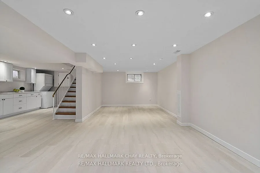 2 bed, $1,800 — Photo 2