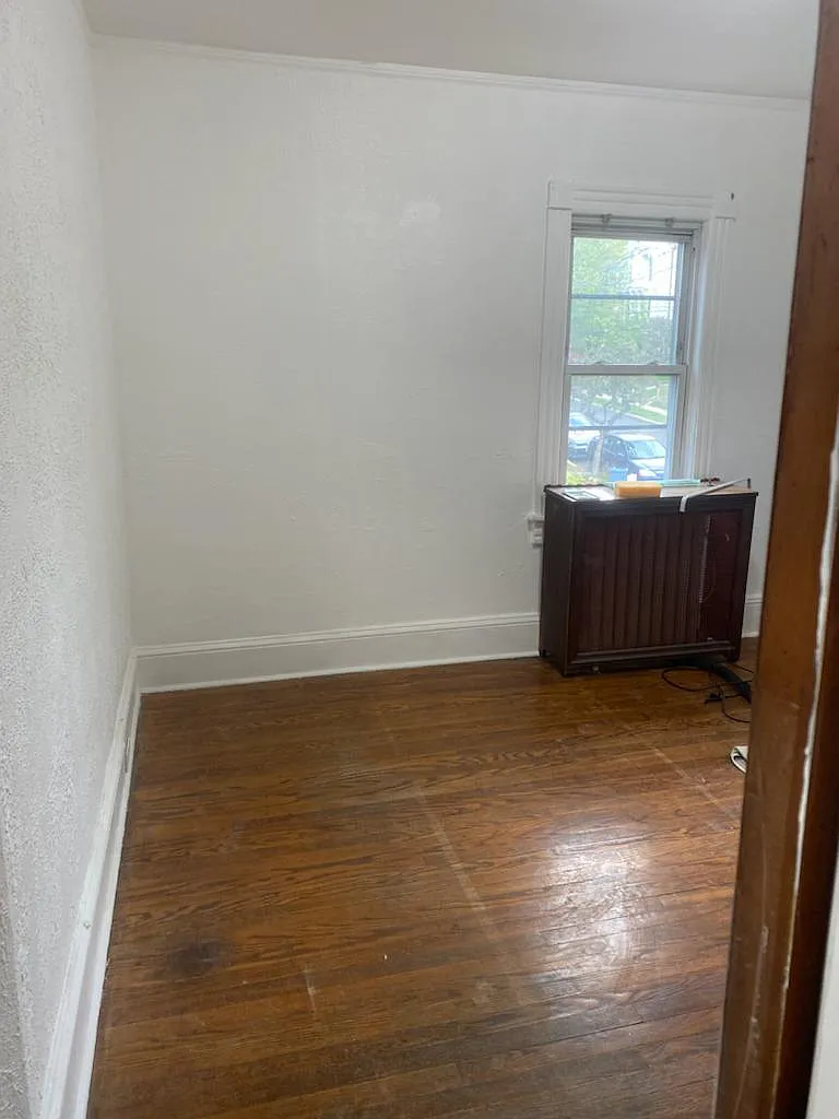 35 Dixon St — Photo 2