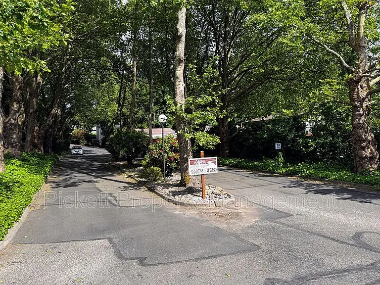 3206 Pine Rd NE #C14 — Photo 17