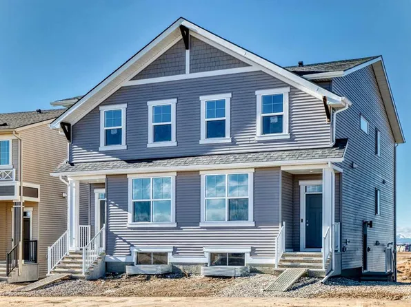 17 E Hotchkiss Rd SE, Calgary, AB T3S 0T8