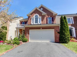 9513 Daniel French St, Lorton, VA 22079