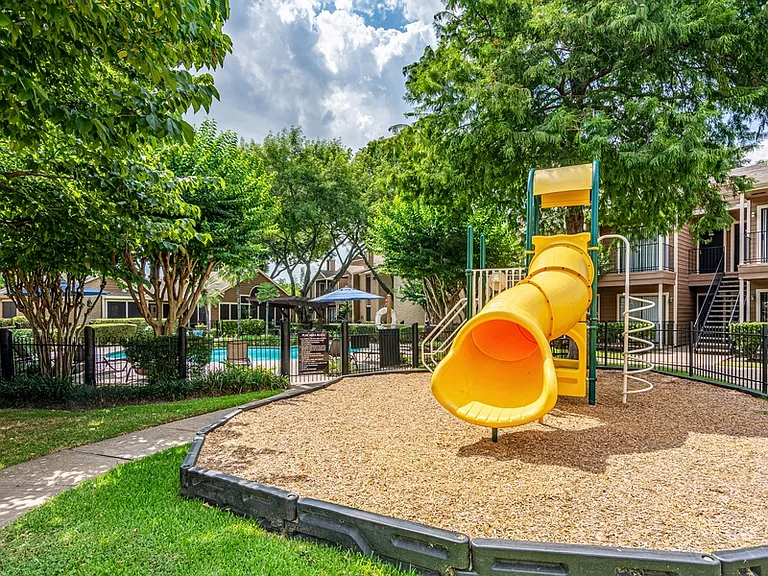 The Park @ Live Oak Apartments — Photo 15