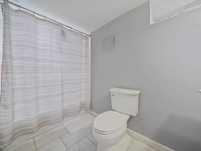 220 Blue Hills Pkwy #1 — Photo 12