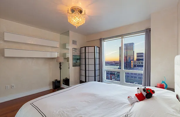 Sold by Halstead Real Estate | media 2