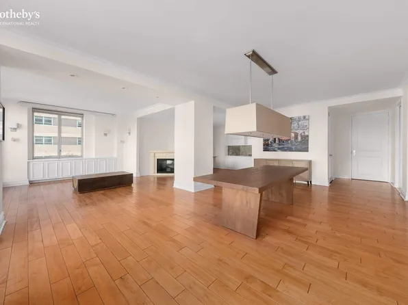 401 East 60th Street image 18 of 28