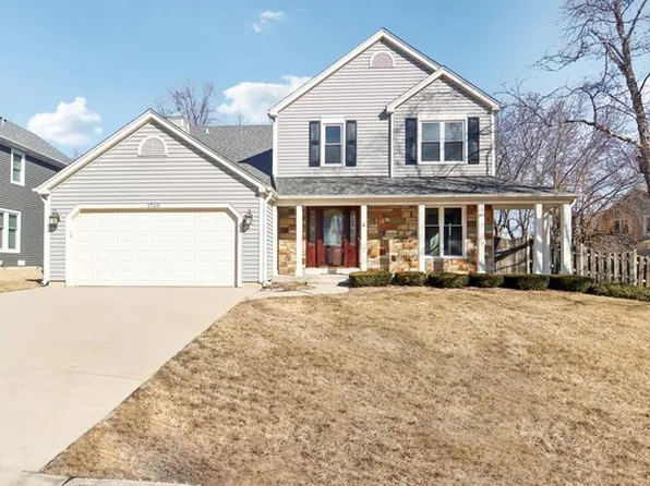 1760 W Cottonwood Trl, Hoffman Estates, IL 60192