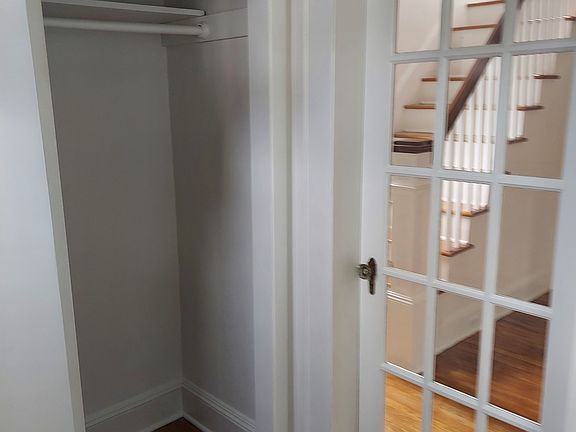3rd image of 36 Rakoczy Ave