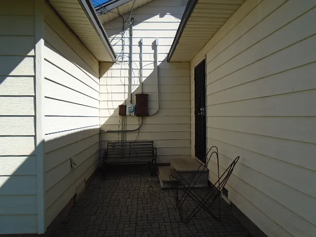 2701 S 23rd St — Photo 24