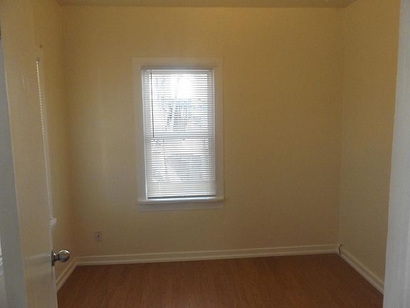 5th image of 305 W Cannon St