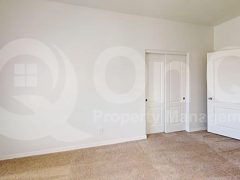 12204 W Ocotillo Ln — Photo 15