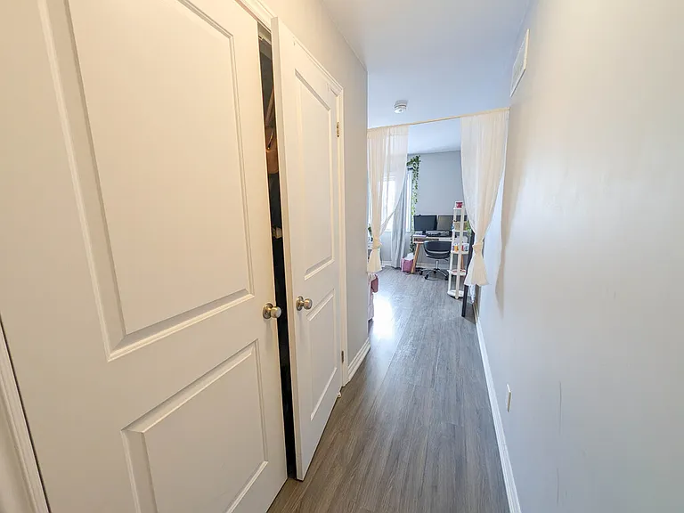 9B Cleveland St — Photo 12