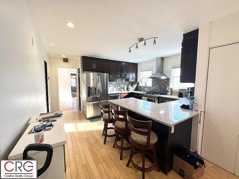 1st image of 9 Melbourne Ave #2