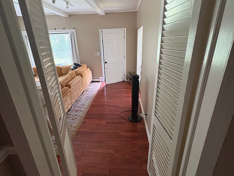 16 Oakridge Rd #B — Photo 6