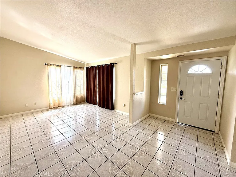 11031 Sierra Tree Ln — Photo 6