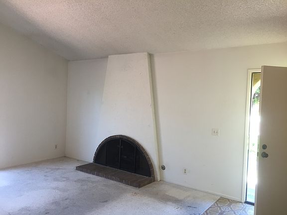 5th image of 652 Kumquat Way