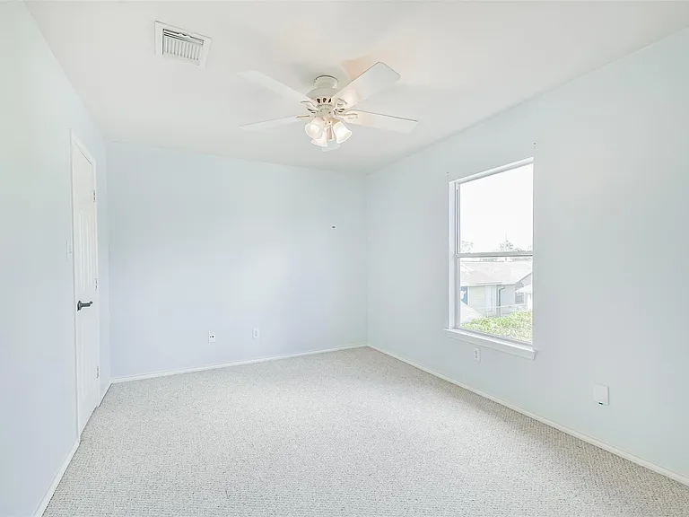 738 Redwing Place Dr — Photo 14
