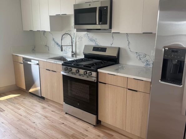 1016 Audrey Nixon Blvd UNIT 2F