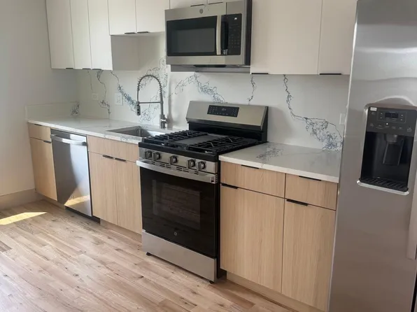 1016 Audrey Nixon Blvd Unit 2F, North Chicago, IL 60064