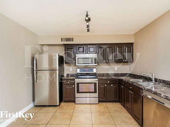 5th image of 2243 E Juanita Ave