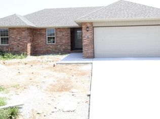 5578 W Sugar Pine Dr, Springfield, MO 65802