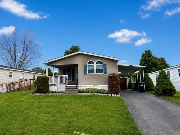 452 Susan Dr, Clinton, NY 13323
