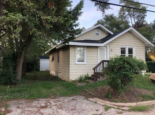 5620 Des Plaines Ct, Gurnee, IL 60031