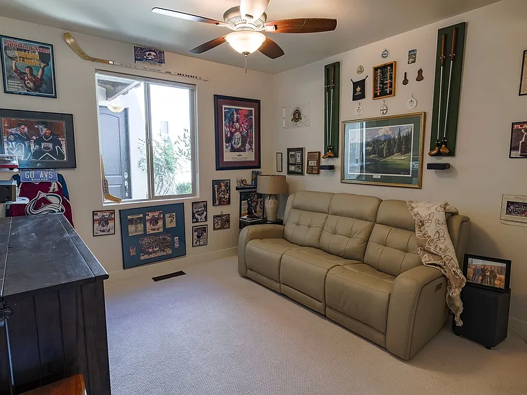 1359 W Shinnecock Cir — Photo 35