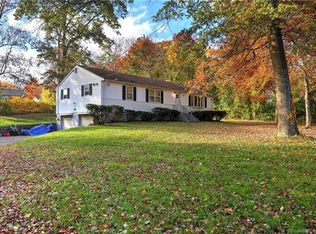 484 Halliwell Ave, Orange, CT 06477