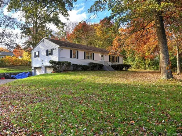 484 Halliwell Avenue, Orange, CT 06477
