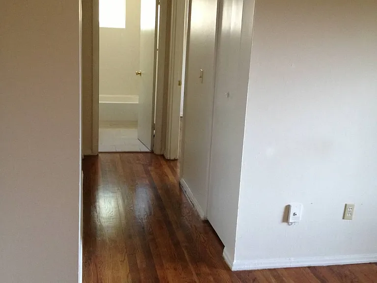 131-135 Kinsey Ave #135-6 — Photo 3