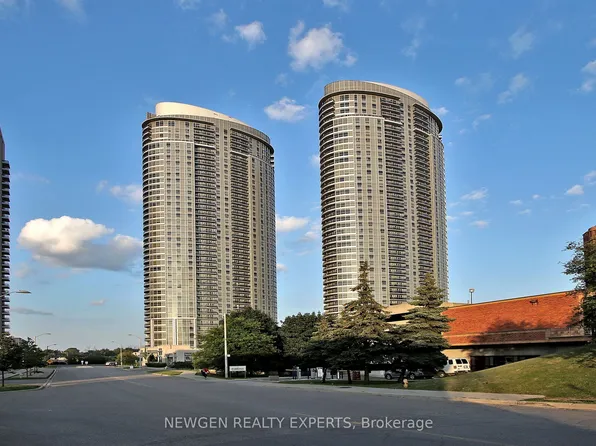 135 Village Green Sq #1015, Toronto, ON M1S 0G4