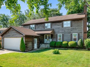 747 W Whitegate Ct, Mount Prospect, IL 60056