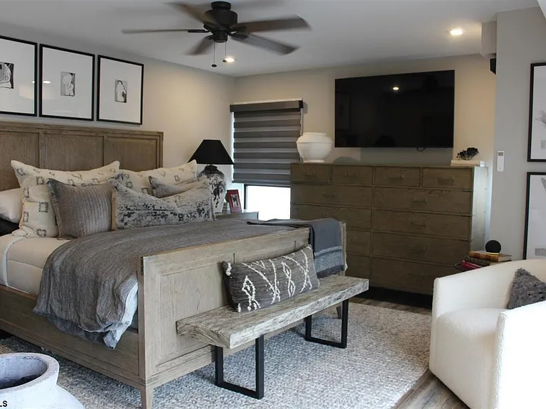 2700 Atlantic Ave #701 — Photo 28