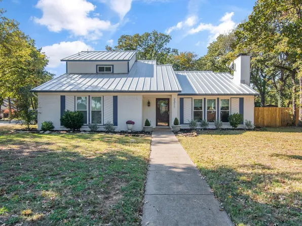 2311 Hummingbird Trl, Grapevine, TX 76051