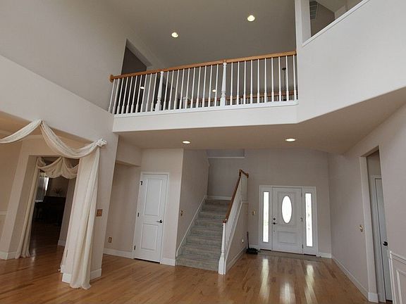 2nd image of 1715 Pointe Woodworth Dr NE