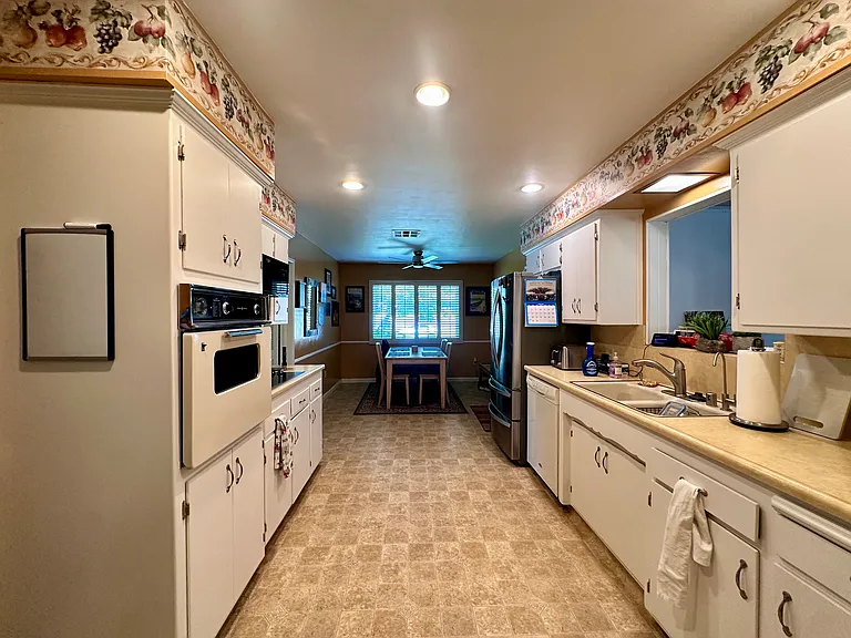 3131 Saratoga St — Photo 8