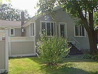 1st image of 229 Bayview Ave