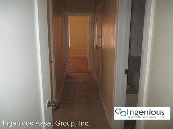 3rd image of 1119 W 107th St #4876147