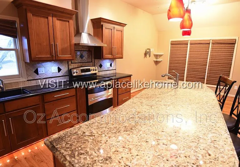 1140 SW Huntington Dr — Photo 16