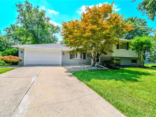 906 New England Ave, Dayton, OH 45429
