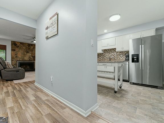 2nd image of 2893 Torreya Way SE