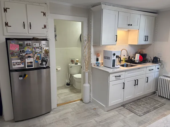 15 Clifton Ave #2, Salem, MA 01970