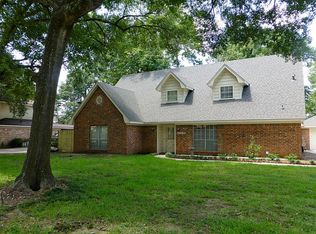 25519 Oakhurst Dr, Spring, TX 77386