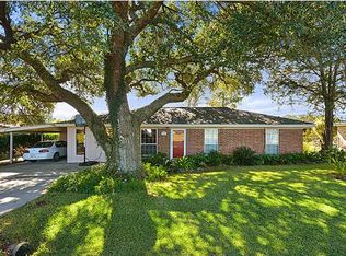 211 Sonnier Rd, Carencro, LA 70520