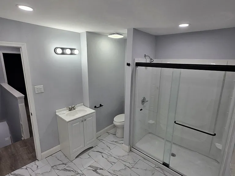 715 W Huntingdon St — Photo 1