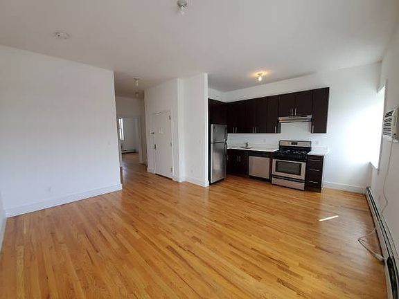 3rd image of 8515 Bay Pkwy #4R