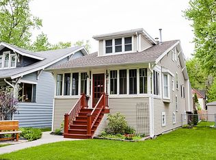 725 Home Ave, Oak Park, IL 60304