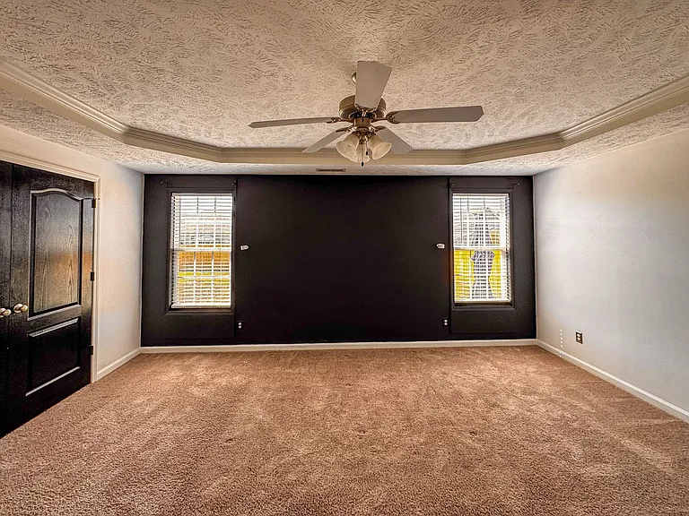5929 Blue Sky Ln — Photo 16
